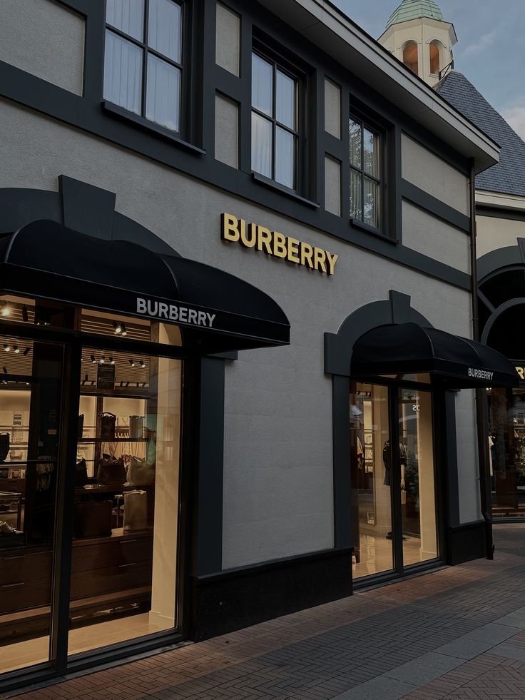 BURBERRY