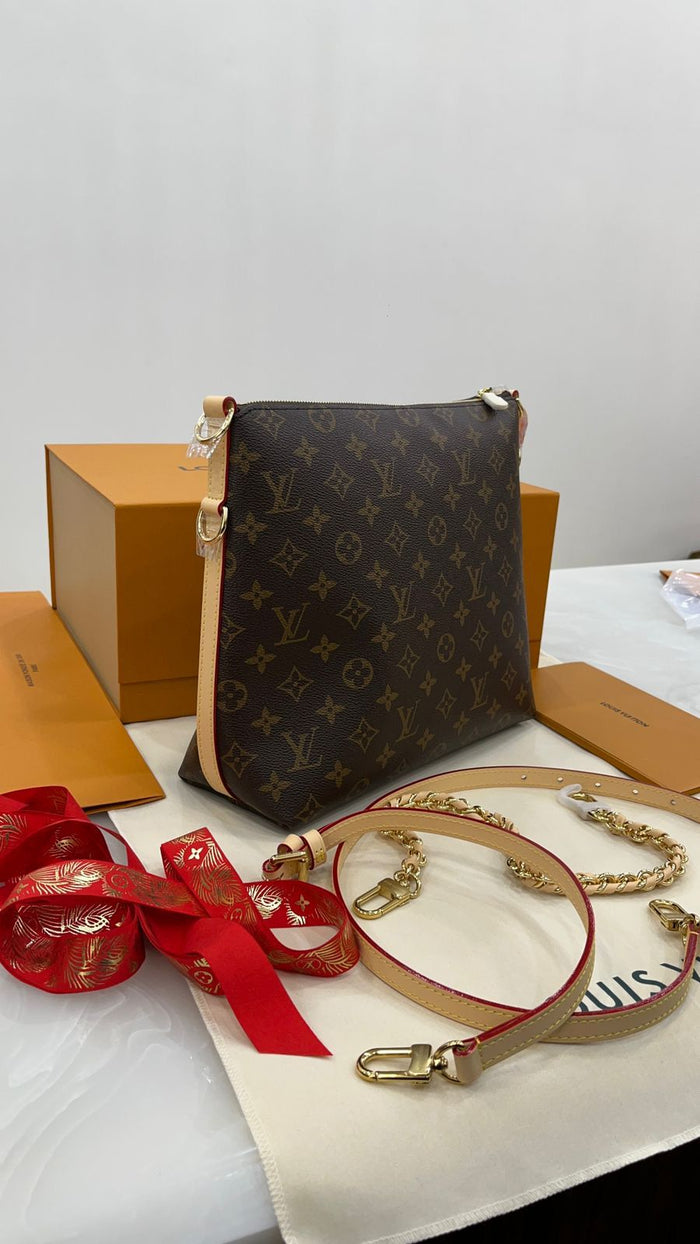 Louis Vuitton Multipass handbag,