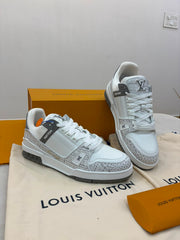 Louis Vuitton Trainer sneakers in a white and grey