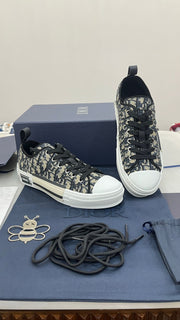 Dior sneaker