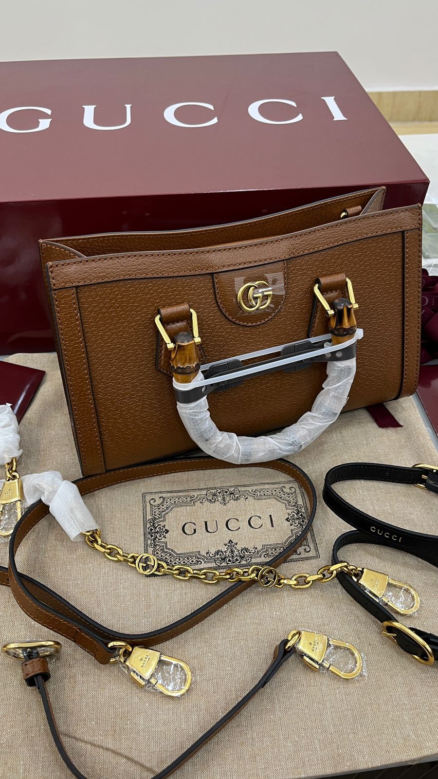 Brown textured-leather Gucci Diana small tote