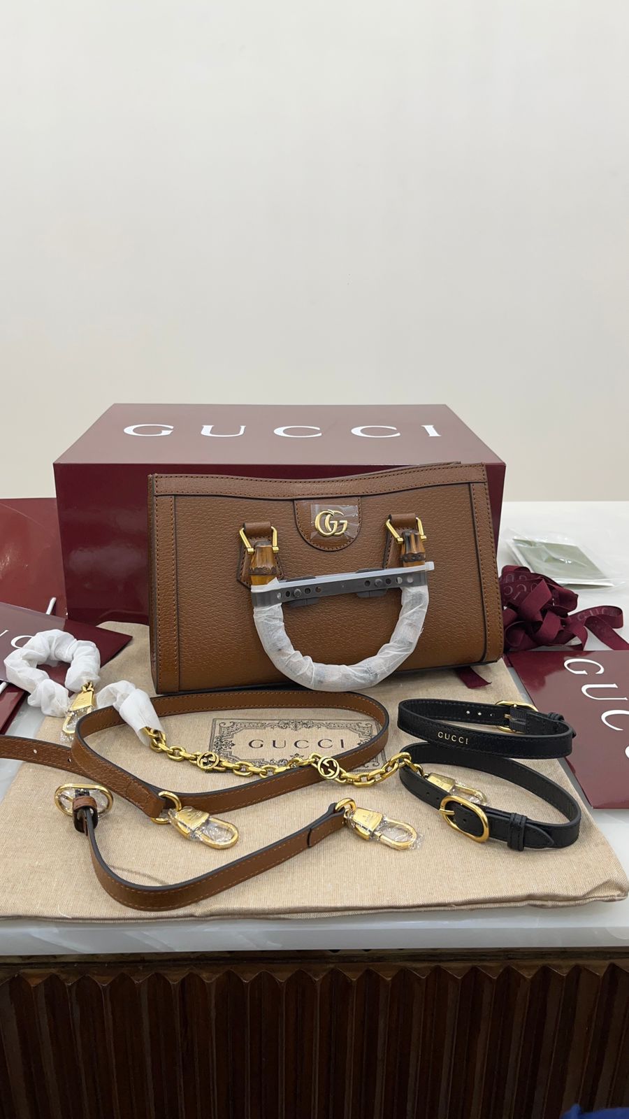 Brown textured-leather Gucci Diana small tote
