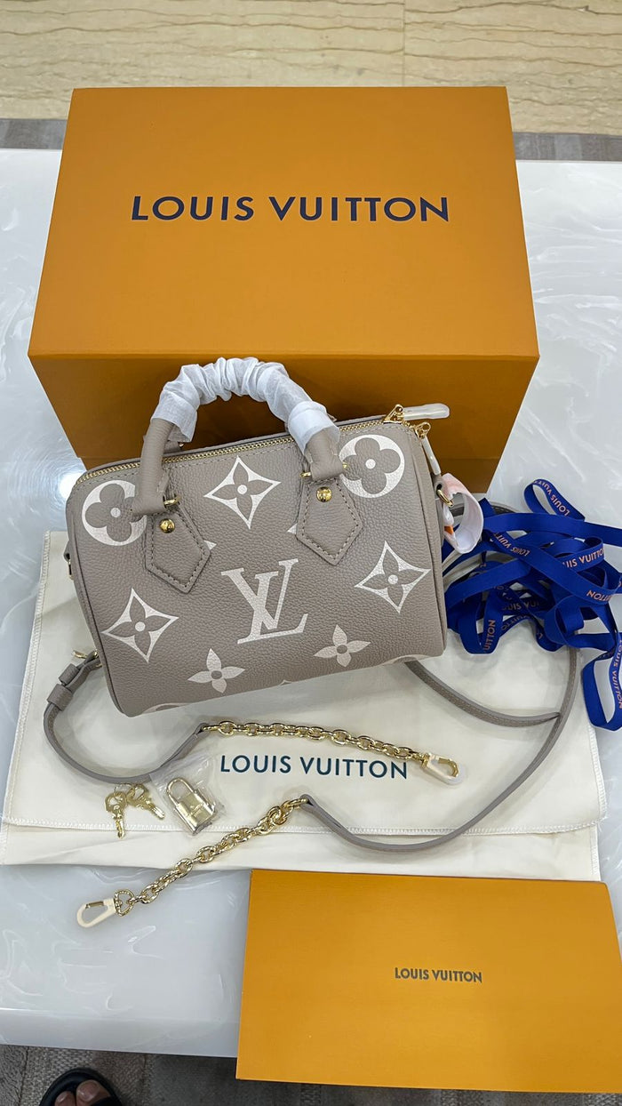 Louis Vuitton Speedy Bandoulière 20 bag
