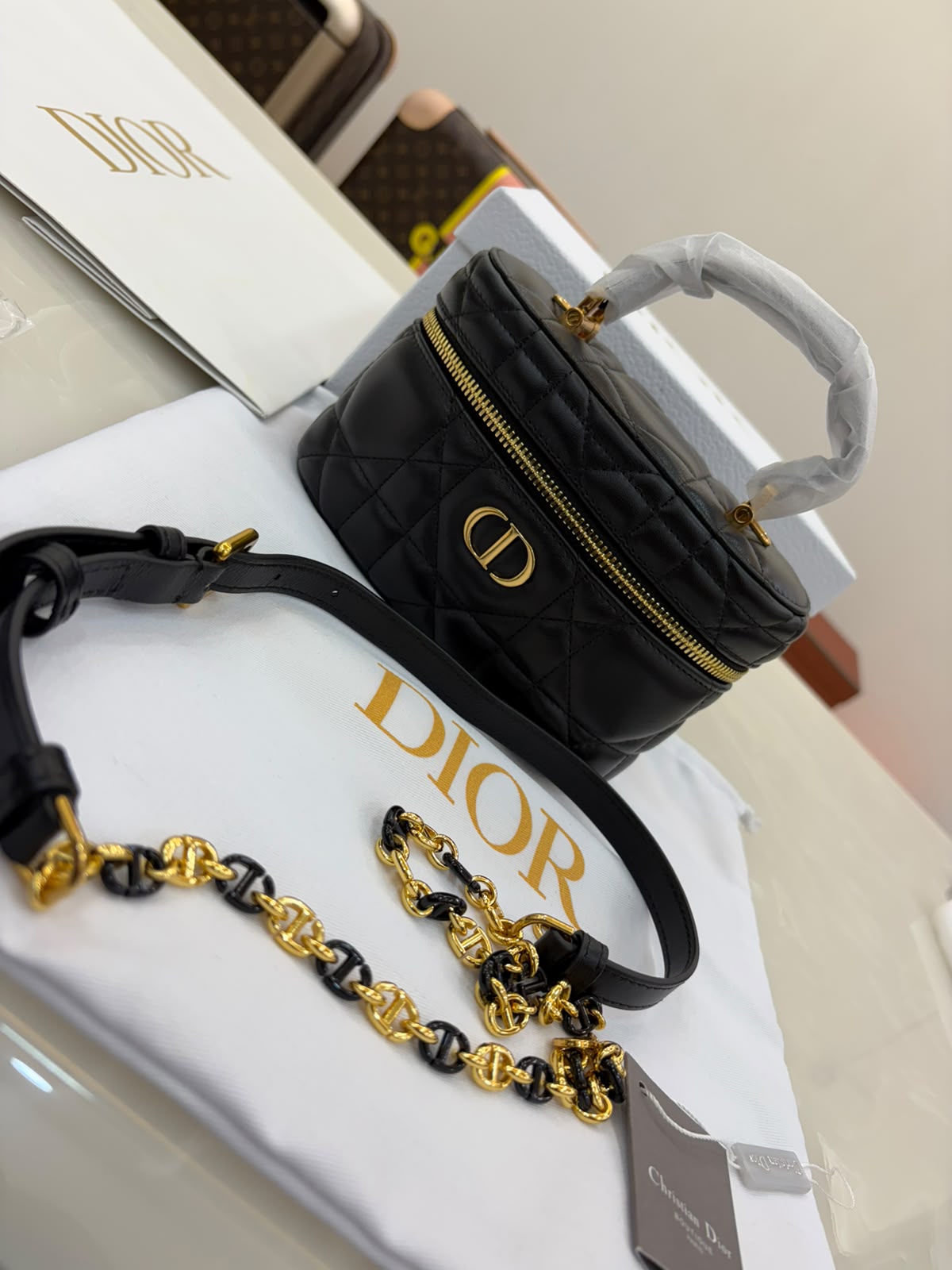 Black lambskin Dior Caro Mini Vanity Case