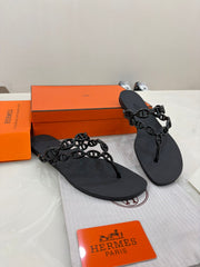 Hermès Island sandals