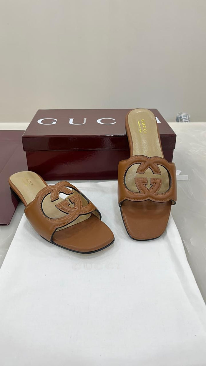 Gucci flats