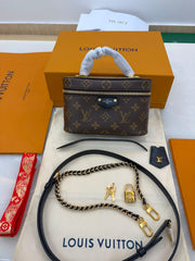 Lv Vanity Chain Pouch