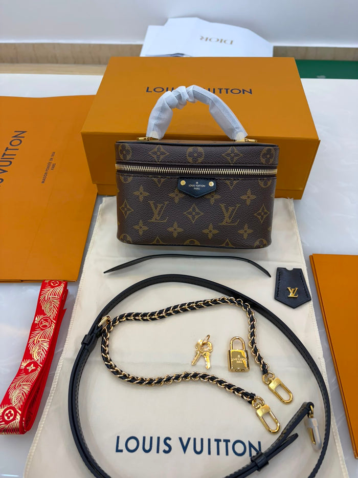 Lv Vanity Chain Pouch