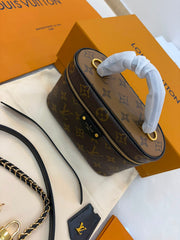 Lv Vanity Chain Pouch