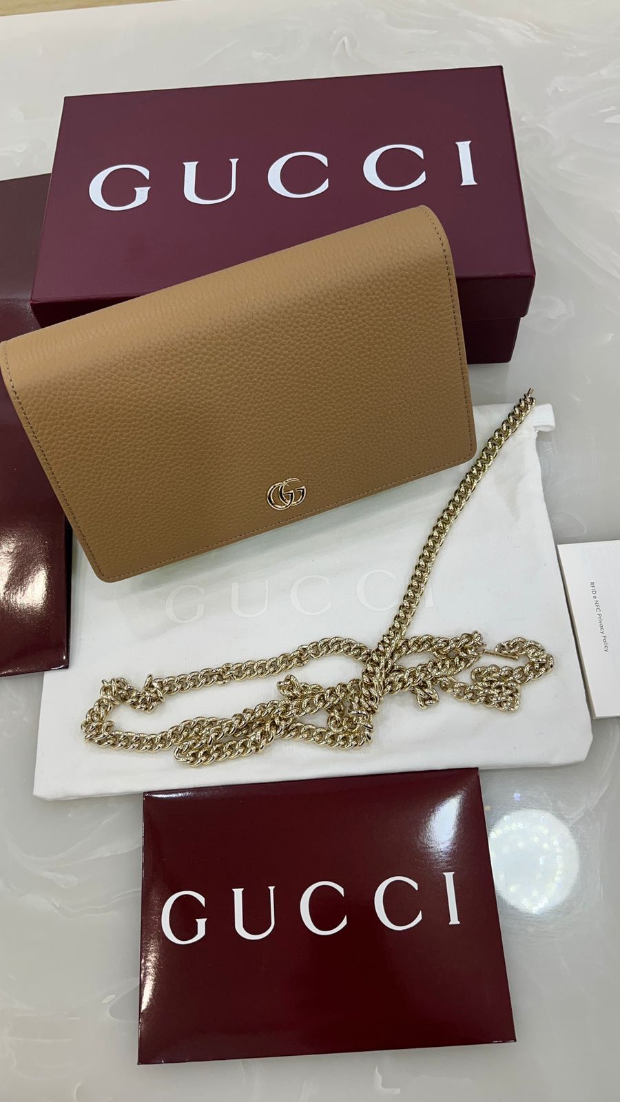Beige Gucci GG Marmont wallet
