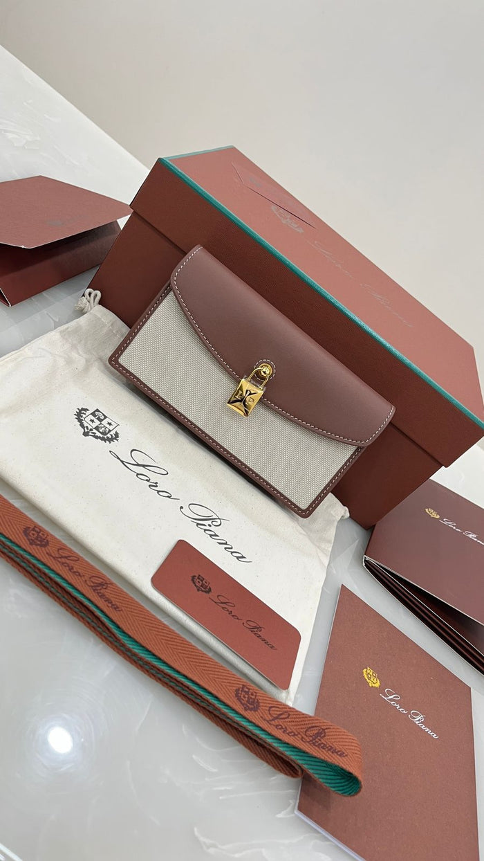 Loro Piana Extra Pochette