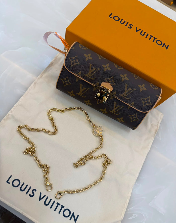 Chic Louis Vuitton Pochette Camille