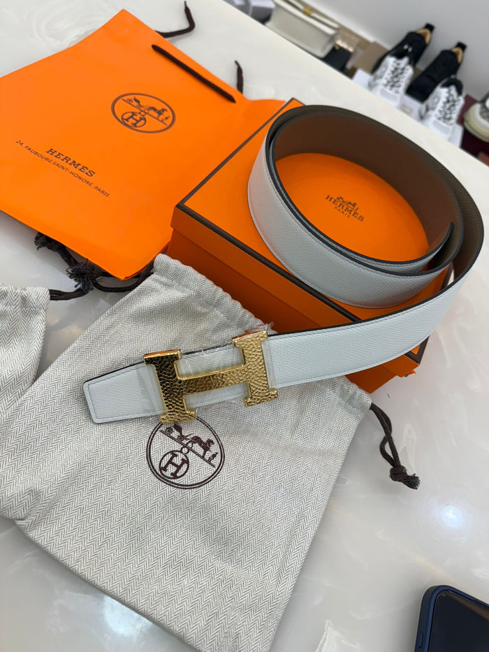 White and grey reversible Hermès leather belt