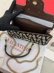 Valentino Garavani Locò shoulder bag