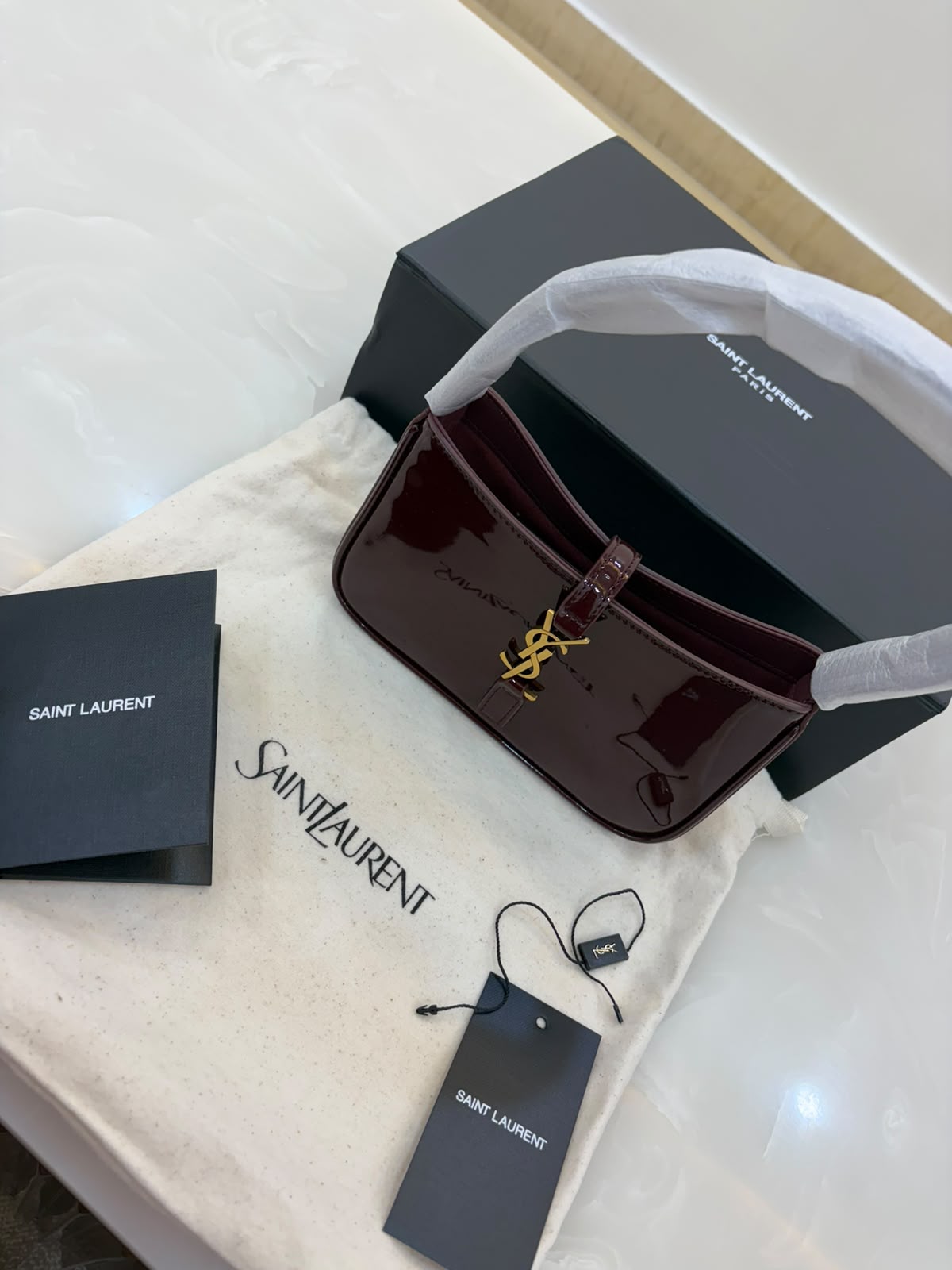 Saint Laurent Small Le 5 à 7 Shoulder Bag