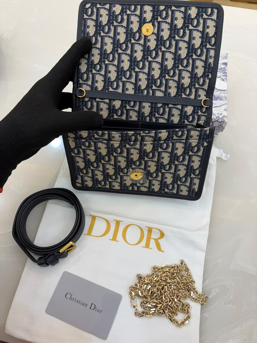 Dior 30 Montaigne 2-in-1 Pouch