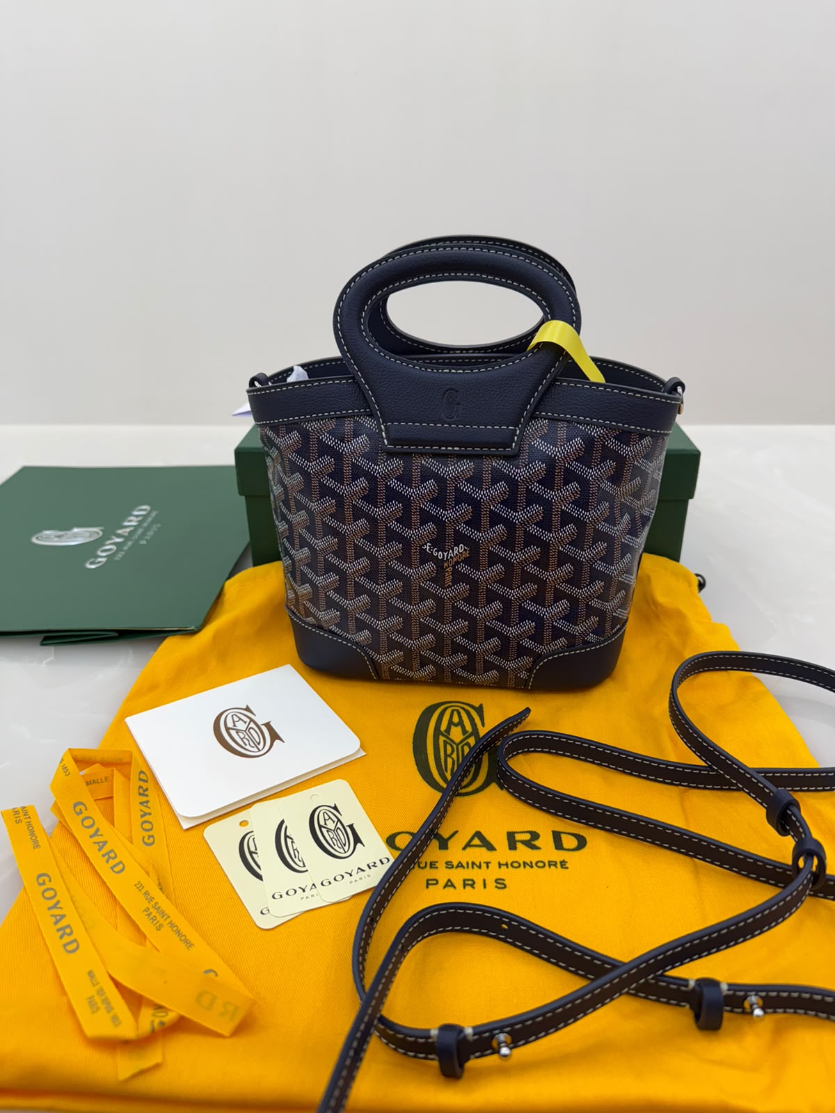 compact Goyard Beluga Mini Bag