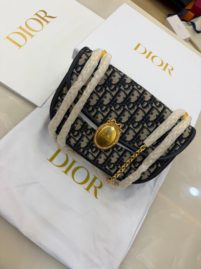 Dior Médaillon Flap Bag in blue Dior