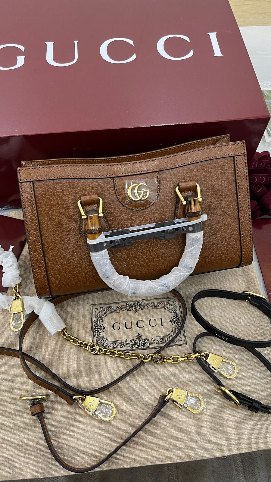 Brown textured-leather Gucci Diana small tote