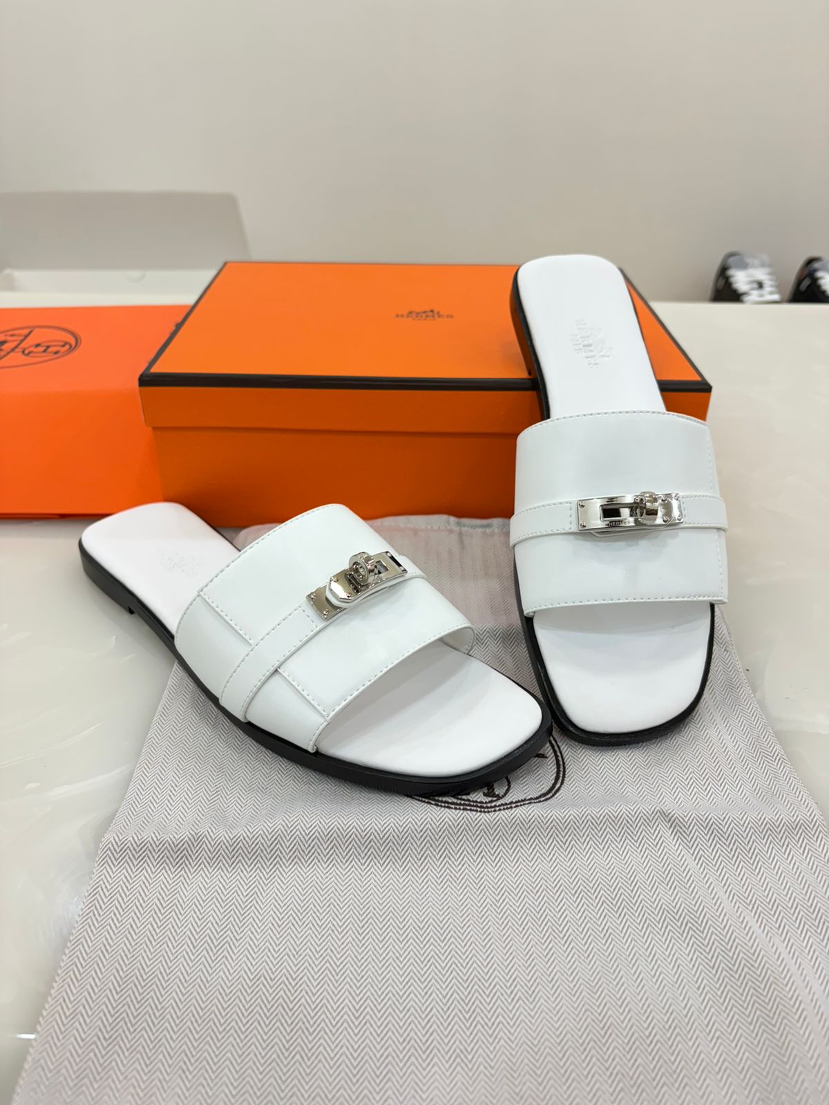 White leather Hermès Giulia