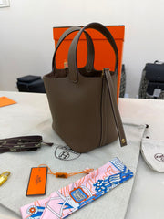 Hermès Etoupe Clemence Picotin Lock 18